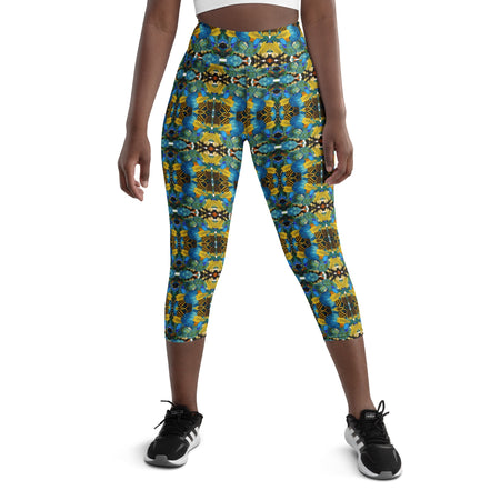 Flamingo stripes Women’s Capri Leggings